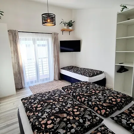 Gigi House Demanova Apartment