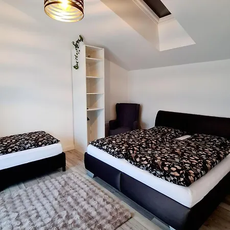 Gigi House Demanova